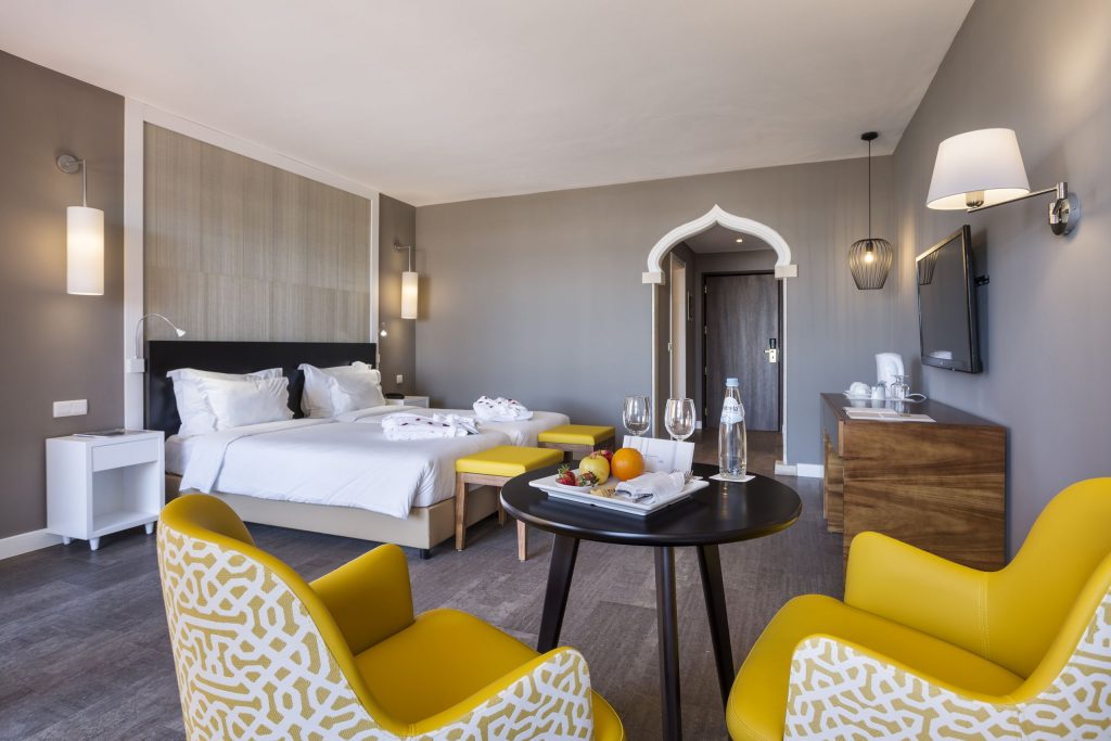 imagem de quarto no AP Oriental Beach Hotel na Praia da Rocha