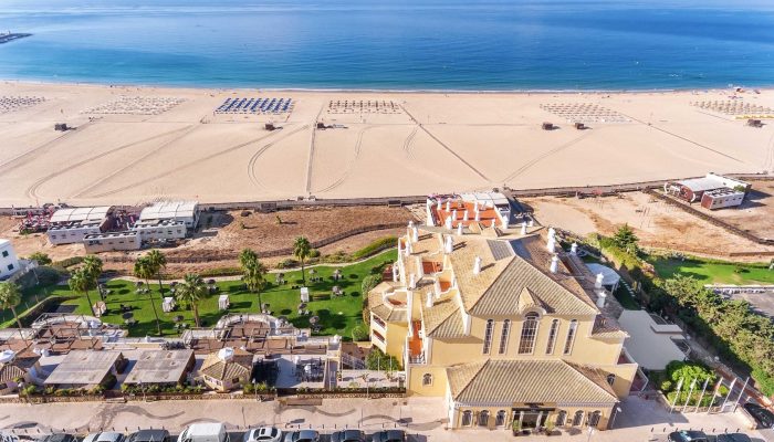 AP Oriental Beach Hotel na Praia da Rocha