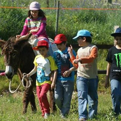 crianças na Burro Ville