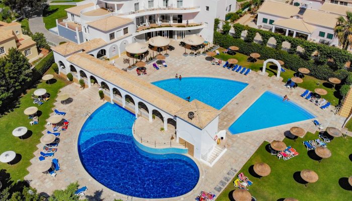 Clube Vila Rosa na Praia da Rocha