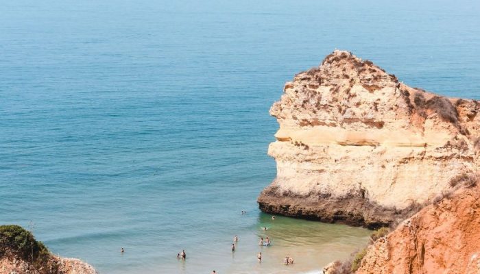 Vista aérea da Prainha de Portimão