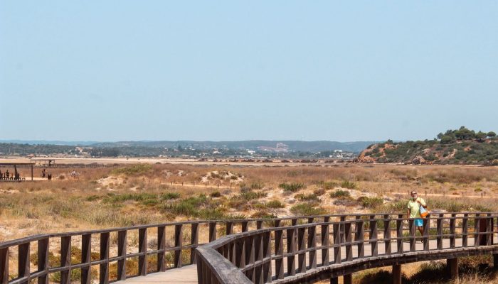 Passadiço na Praia da Torralta em Portimão