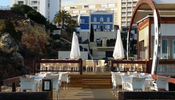 o casalinho na praia da rocha (2)