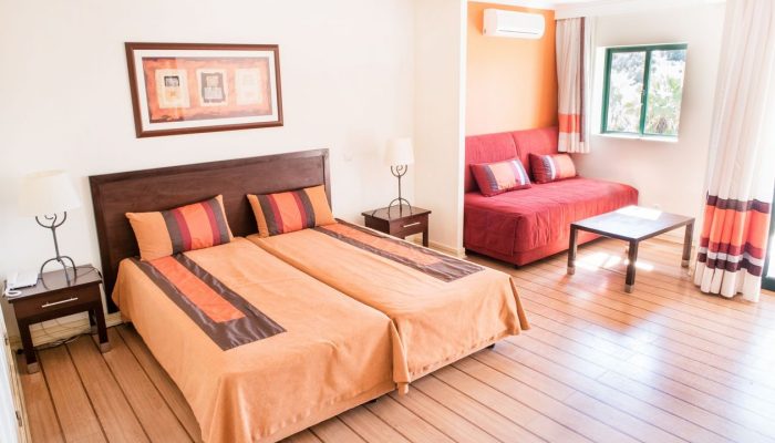yellow-alvor-garden-hotel-galleryyellow-alvor-garden-junior-suite1